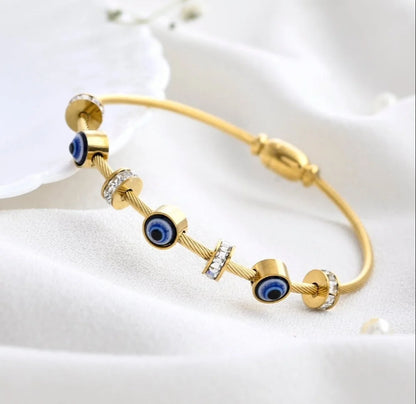 Evil Eye Golden Bracelet with Diamond Rings