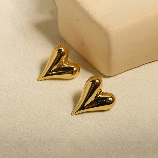 Amelia's studs