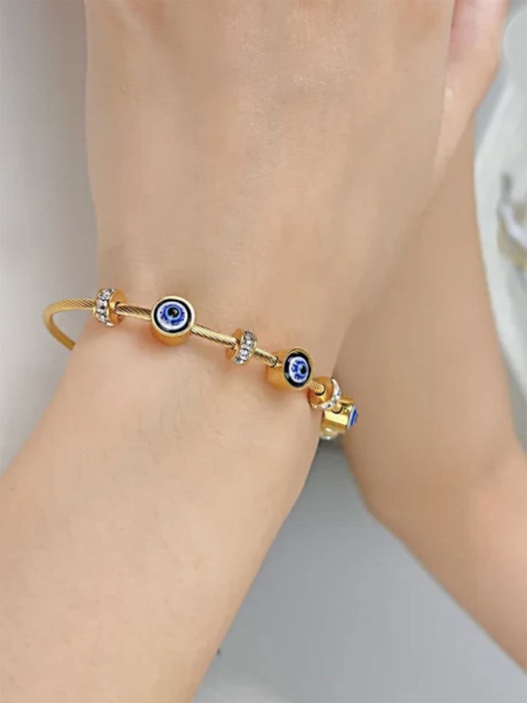 Evil Eye Golden Bracelet with Diamond Rings